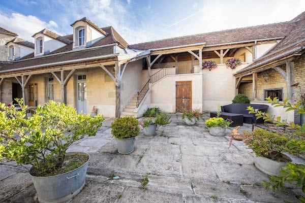 Restaurant Auberge La Beursaudière à Nitry, France