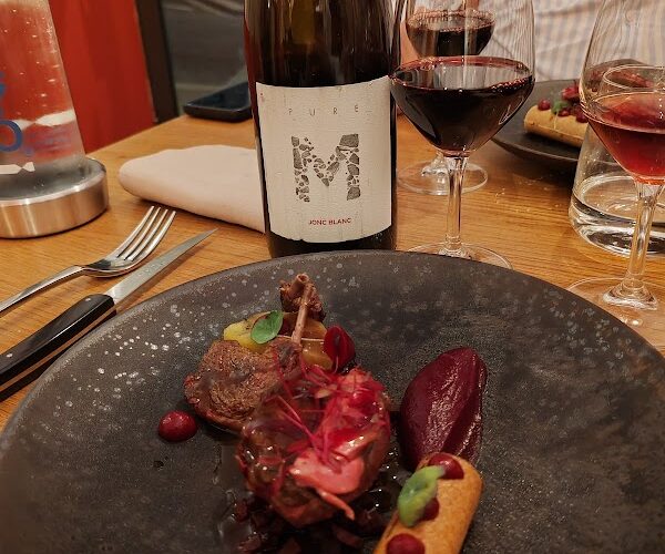 Restaurant Autour d’un Cep à Angers, France