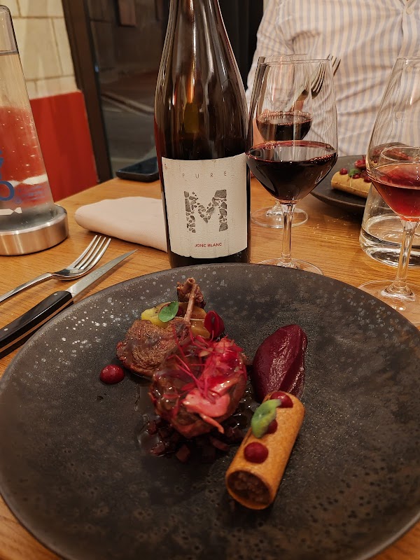 Restaurant Autour d’un Cep à Angers, France