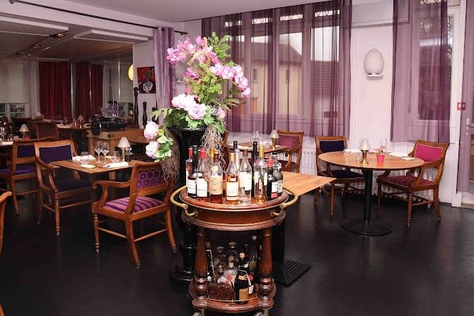 Restaurant Aux _ _ Armes de France à Corbeil-Essonnes, France