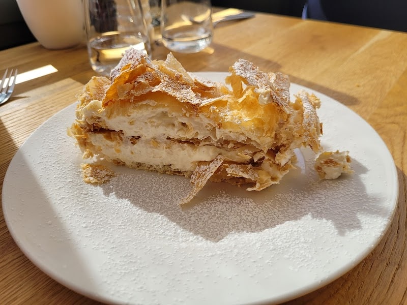 Restaurant Aux Berges du Bonheur Conflans-sainte-Honorine à Conflans-Sainte-Honorine, France