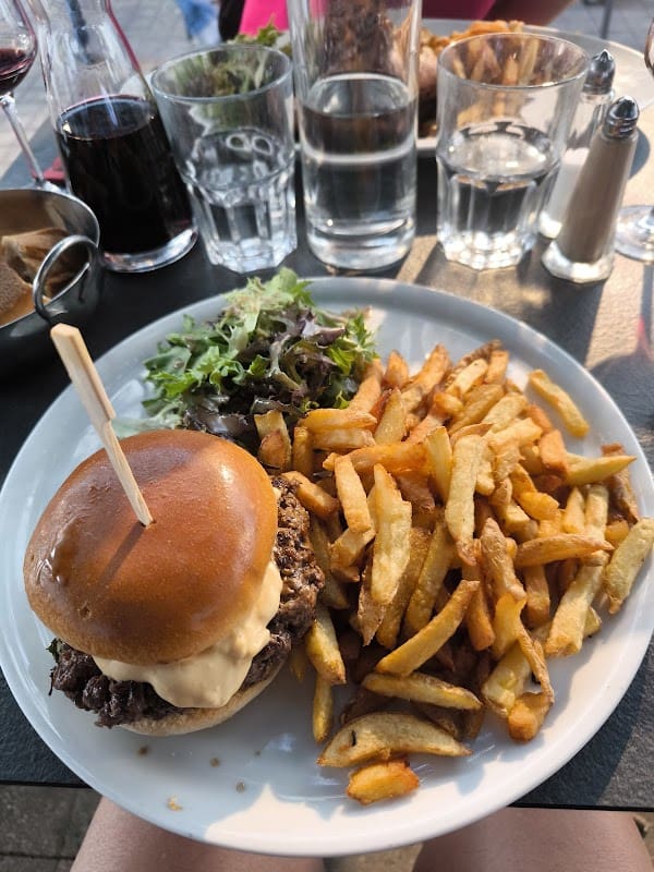 Restaurant Aux Bons Vivants à Saint-Jean-d'Angély, France