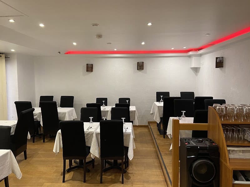 Restaurant Aux bords de Seine – La scène à Corbeil-Essonnes, France