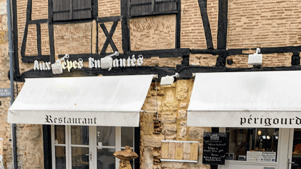 Restaurant Aux Cèpes enchantés à Bergerac, France