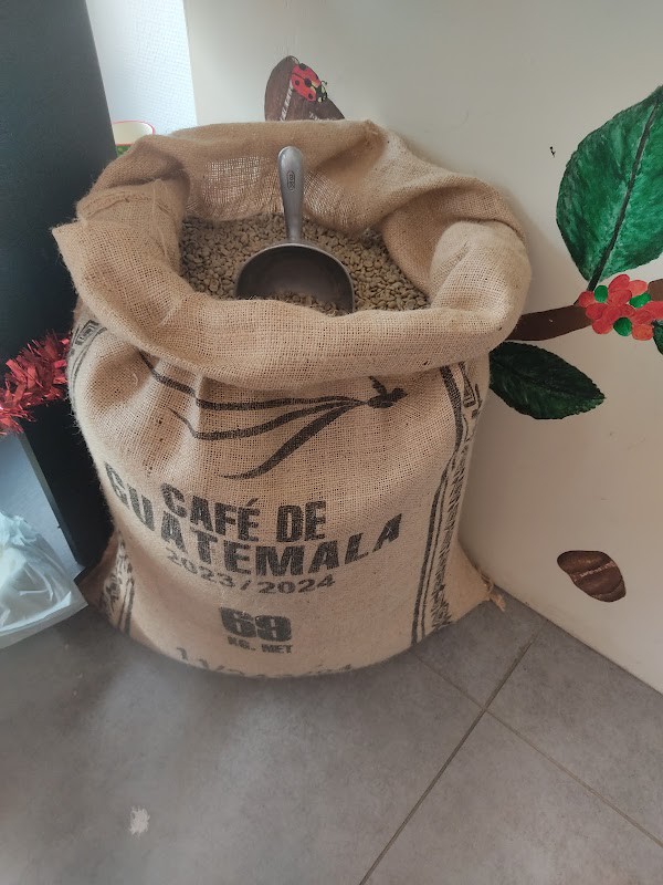 Restaurant Aux fins palais torréfacteur à Vic-en-Bigorre, France