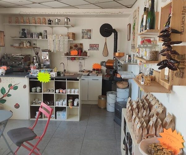 Restaurant Aux fins palais torréfacteur à Vic-en-Bigorre, France