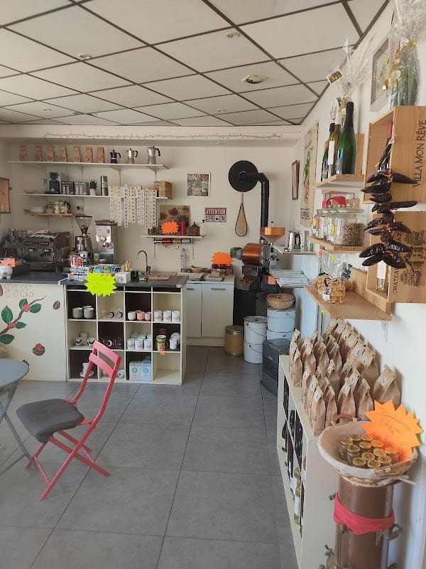 Restaurant Aux fins palais torréfacteur à Vic-en-Bigorre, France