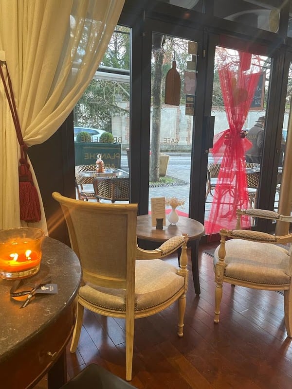 Restaurant Aux Grognards à Fontainebleau, France