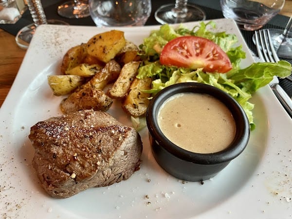 Restaurant Aylan Le tablier noir à Morangis, France