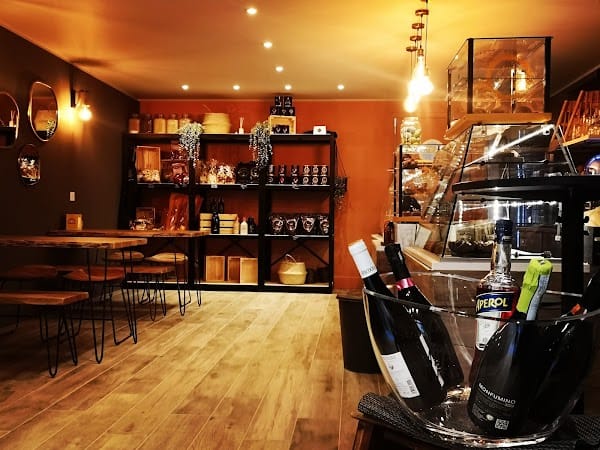 Restaurant BAKARO by Vini & Terroir à Villefranche-sur-Mer, France