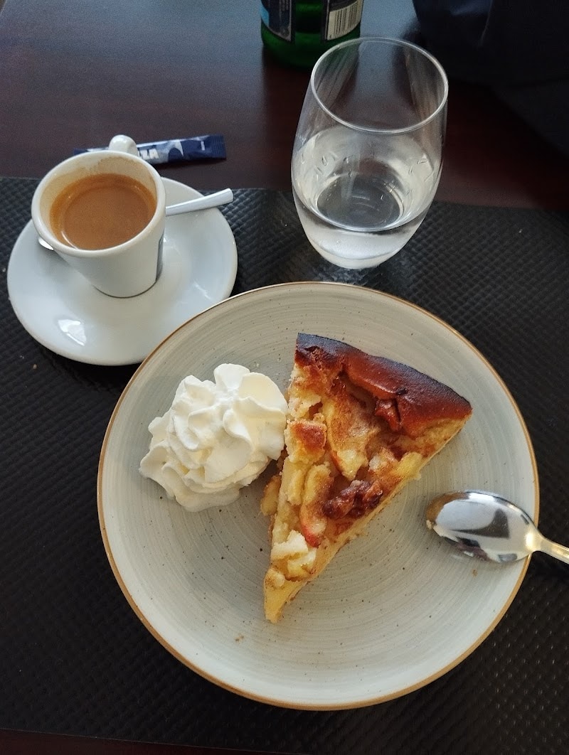 Restaurant Bar Brasserie L’ AMBIANCE à Mantes-la-Jolie, France