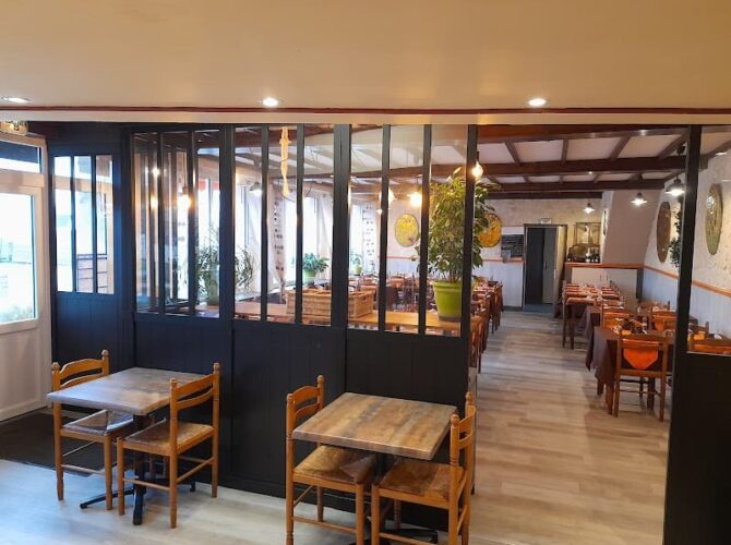 Bar Restaurant Chez Champagne à Asprières, France