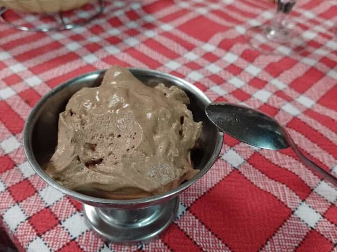 Bar restaurant le musée à Aubin, France