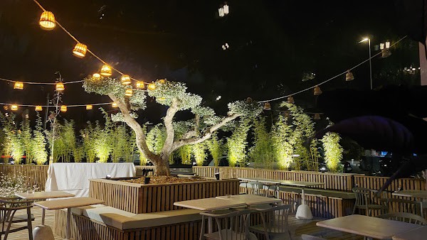 Bar – Restaurant Maison Paon Pau à Lons, France