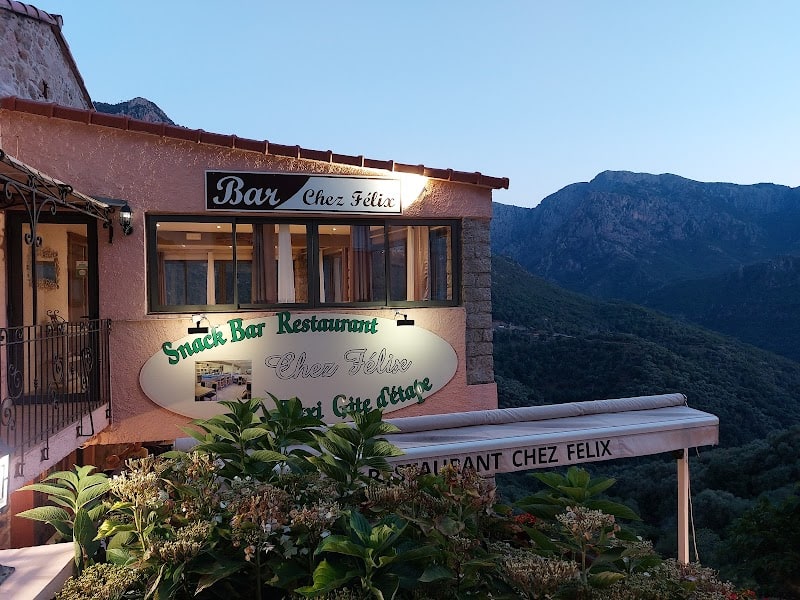 Restaurant Bar Snack Chez Félix à Ota, France