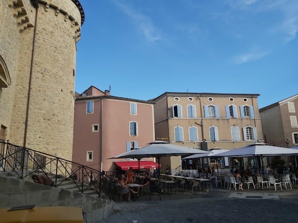 Restaurant Bars à glaces La Fabrique Givrée à Aubenas, France