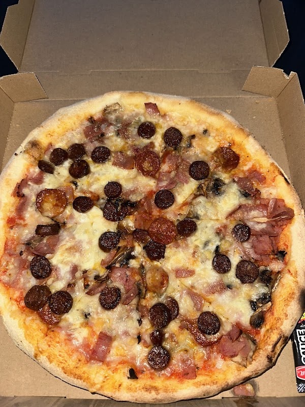 Restaurant Bella Pizza à Lognes, France