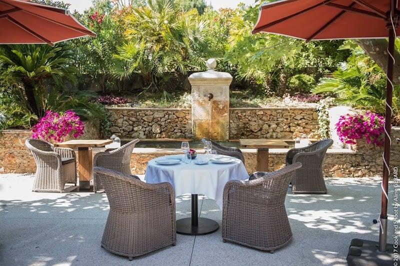 Bessem Restaurant à Mandelieu-la-Napoule, France