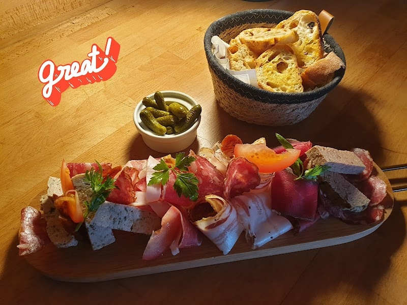 Restaurant Bistrot des 2 ponts à Marnaz, France