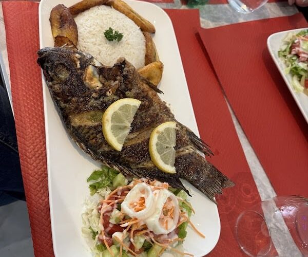 Black&White chez Eva (restaurant africain) à Dax, France