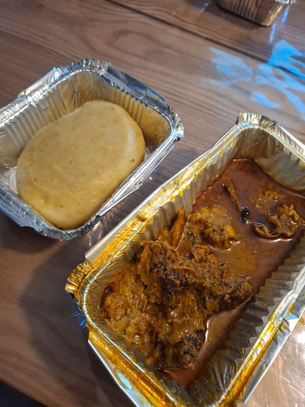 Black&White chez Eva (restaurant africain) à Dax, France