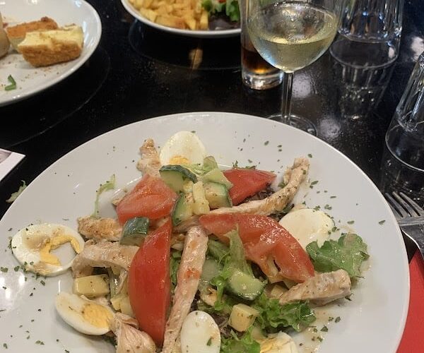Restaurant BOUILLON CHEZ LOUIS à Creutzwald, France
