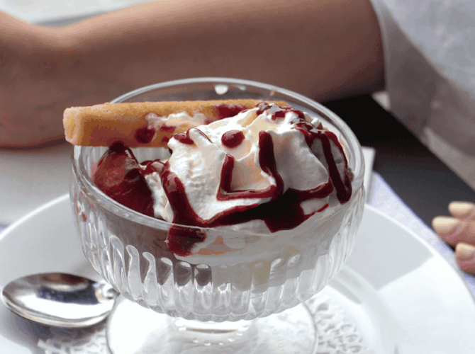 Restaurant Bouillon Colette à Villefontaine, France