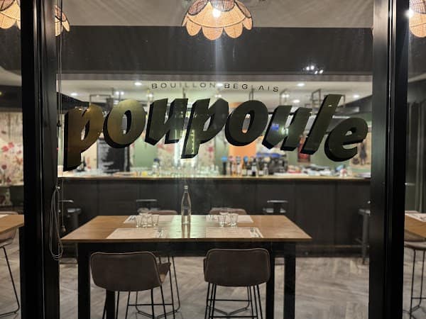 Restaurant Bouillon Poupoule à Bègles, France