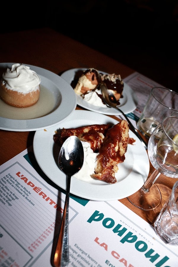 Restaurant Bouillon Poupoule à Bègles, France