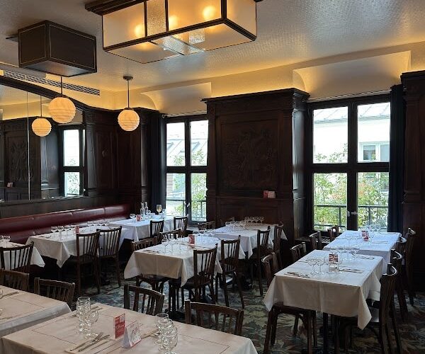 Restaurant Bouillon République à Paris, France