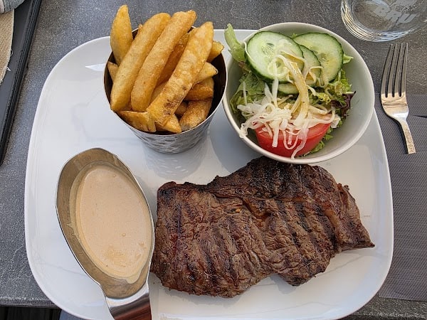 Restaurant Brasserie Bô rivage à Neufchâteau, Belgique