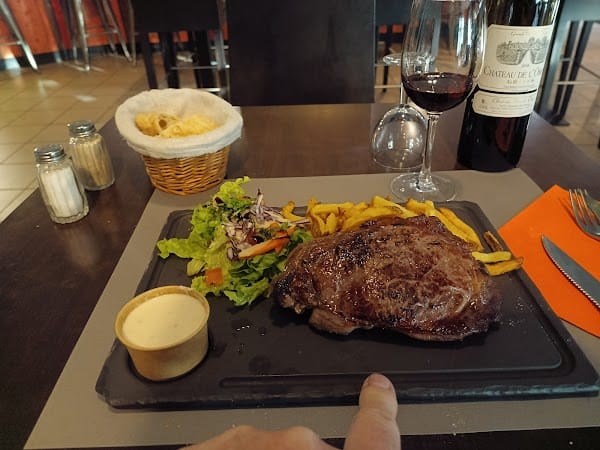 Restaurant Brasserie Carte Blanche à Lons, France