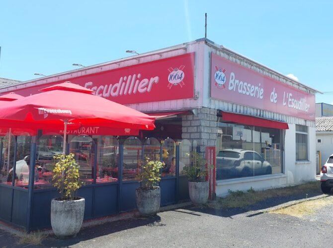Restaurant BRASSERIE de LESCUDILLIER à Aurillac, France