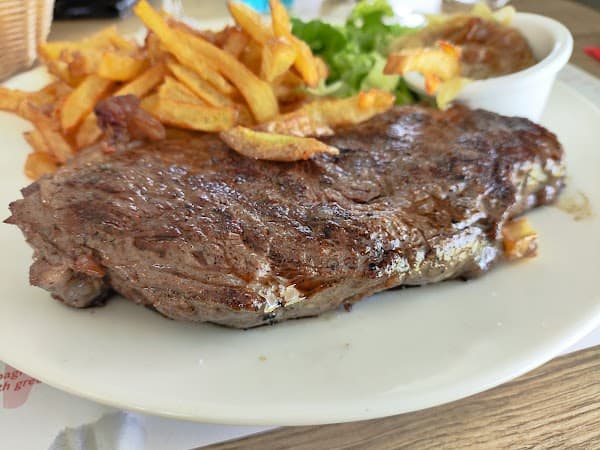 Restaurant Brasserie des Pins à Samazan, France