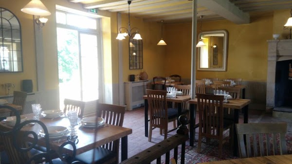 Restaurant Brasserie La Table des Bordes à Urzy, France