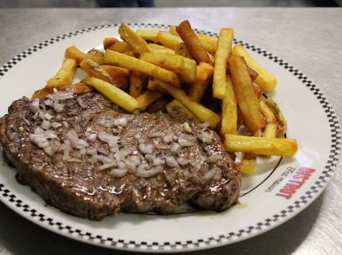Restaurant Brasserie l’arbousier à Soulac-sur-Mer, France