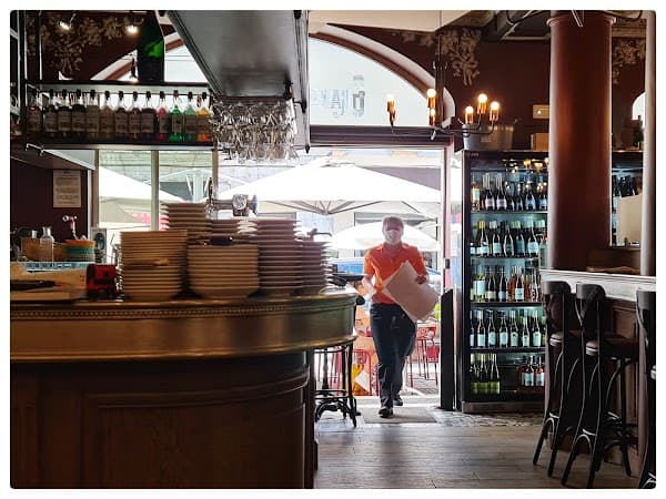 Restaurant Brasserie Le Français à Pontarlier, France