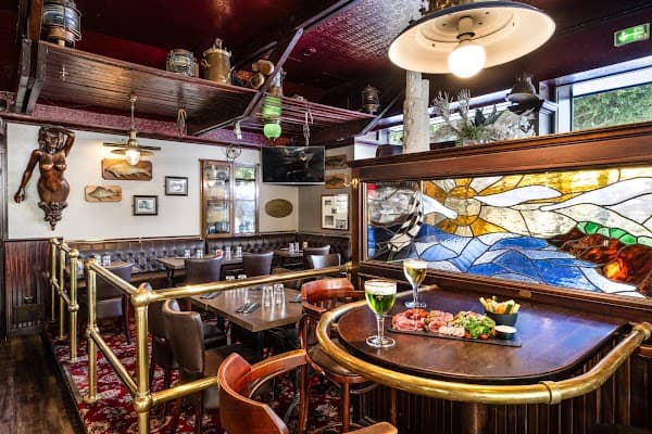 Restaurant Brasserie Le Skiff à Aix-les-Bains, France