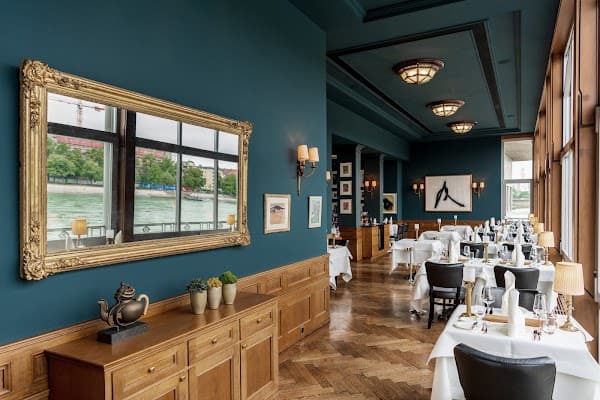 Restaurant Brasserie Les Trois Rois à Basel, Suisse