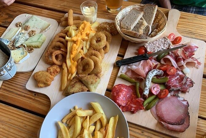 Restaurant Brasserie Matheysine à Nantes-en-Ratier, France