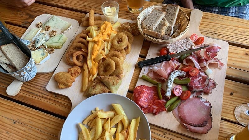 Restaurant Brasserie Matheysine à Nantes-en-Ratier, France