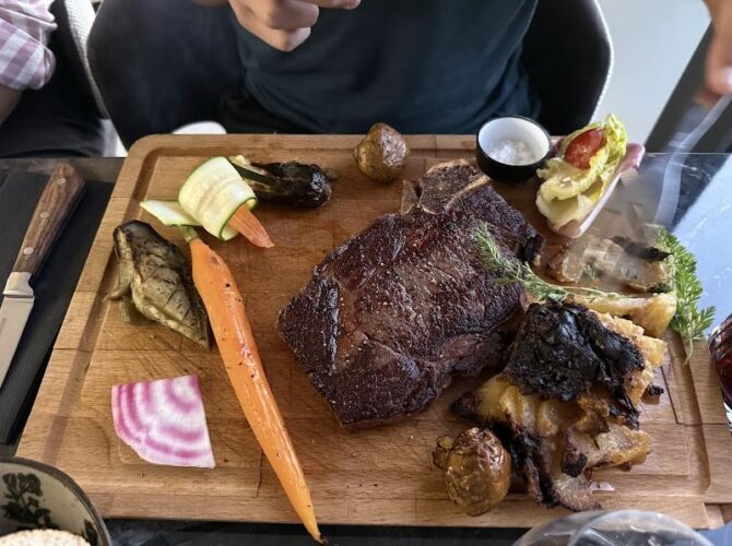 Restaurant brasserie provencale à La Londe-les-Maures, France