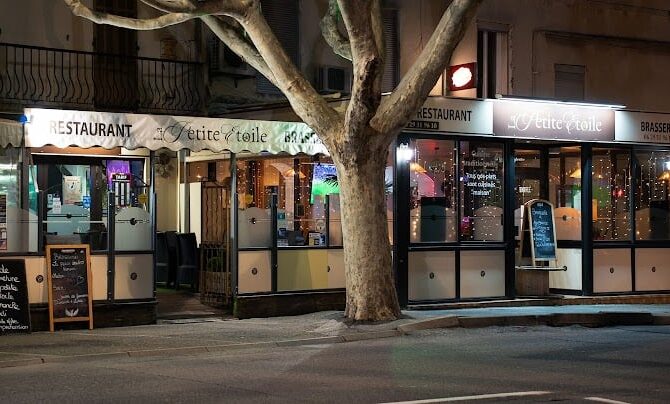 Brasserie-Restaurant La Petite Étoile à Draguignan, France