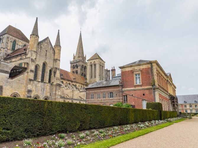 Restaurant Brit Hotel Privilège Lisieux – Villa des Arts à Lisieux, France