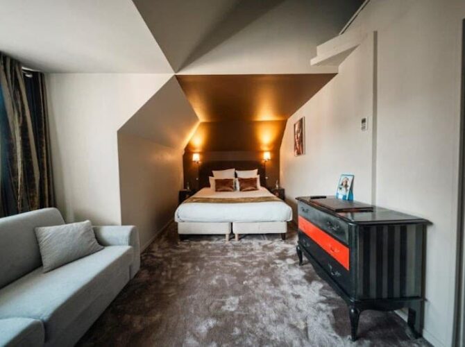 Restaurant Brit Hotel Privilège Lisieux – Villa des Arts à Lisieux, France