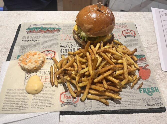 Restaurant BURGER CITY à Lisieux, France