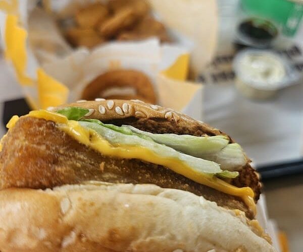 Restaurant Burger King à Saints-Geosmes, France