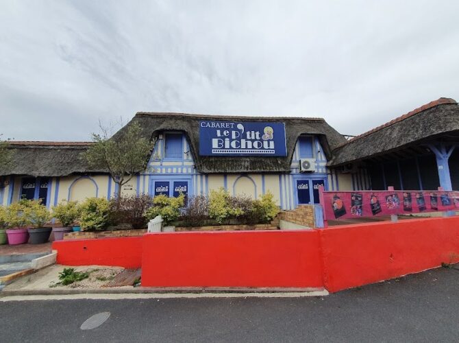 Restaurant Cabaret Le P’tit Bichou à Dives-sur-Mer, France
