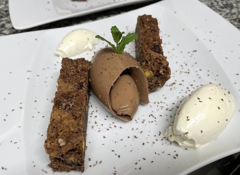 Restaurant Cafe Bernard à Prunières, France