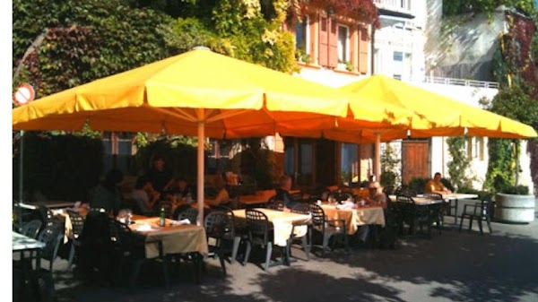 Restaurant Café de la Poste à Lutry, Suisse